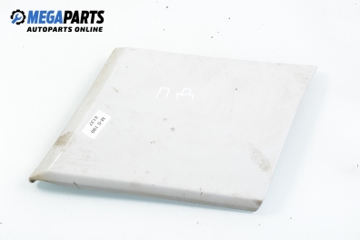 Външни лайсни за Mercedes-Benz 190 Sedan (W201) (10.1982 - 08.1993), позиция: дясна