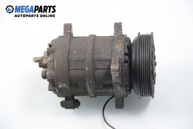 Компресор климатик за Volvo V40 Estate (07.1995 - 06.2004) 2.0, 140 к.с.