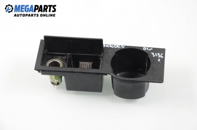 Пепелник за Ford Mondeo III Sedan (10.2000 - 03.2007)