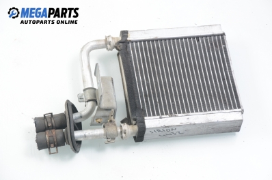 Радиатор парно за Daihatsu Sirion Hatchback I (04.1998 - 04.2005)