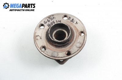 Шенкел главина за Volkswagen Golf VI Hatchback (10.2008 - 02.2014), позиция: предна, дясна