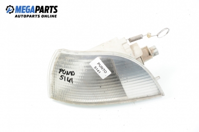 Мигач за Fiat Punto Hatchback (09.1993 - 09.1999), позиция: лява