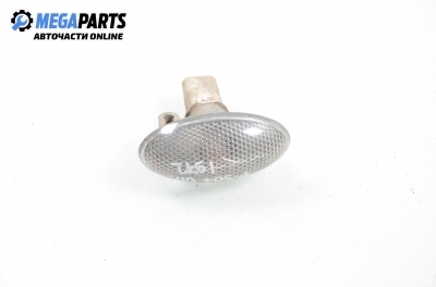 Мигач за Peugeot 307 Hatchback (08.2000 - 12.2012), хечбек