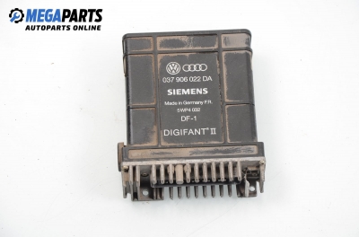 Компютър двигател за Volkswagen Passat Variant B3, B4 (02.1988 - 06.1997) 1.8, 107 к.с., № 037 906 022 DA