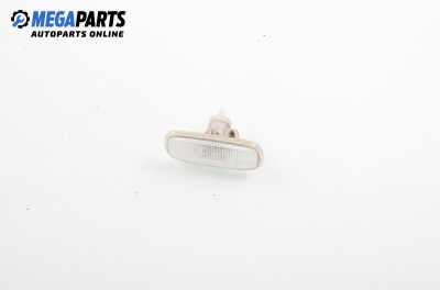 Мигач за Audi A4 Sedan B5 (11.1994 - 09.2001), седан, позиция: дясна