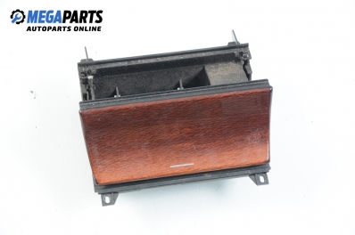 Пепелник за Mercedes-Benz E-Class Sedan (W210) (06.1995 - 08.2003)