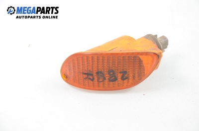 Мигач за Ford Focus I Hatchback (10.1998 - 12.2007), хечбек