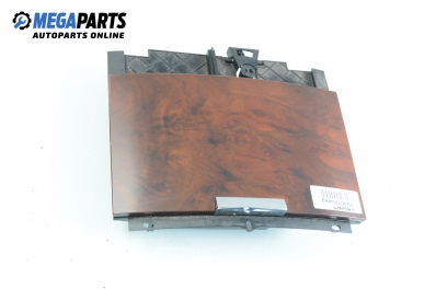 Пепелник за Volkswagen Touareg SUV (10.2002 - 01.2013)