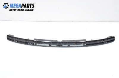 Решетка в броня за Volkswagen Polo Hatchback II (10.1994 - 10.1999), позиция: предна