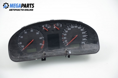 Километраж за Volkswagen Passat Sedan B5 (08.1996 - 12.2001) 2.3 VR5, 150 к.с.