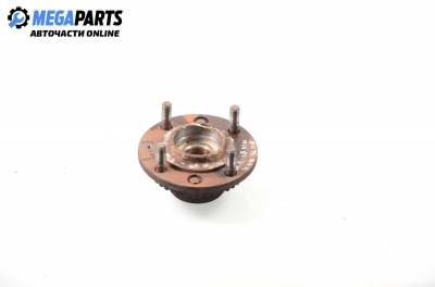 Шенкел главина за Volvo V40 Estate (07.1995 - 06.2004), позиция: задна, лява