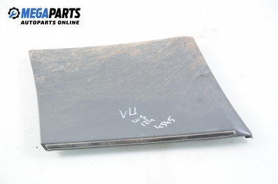 Външни лайсни за Mercedes-Benz 124 Sedan (12.1984 - 06.1993), седан, позиция: предна, лява