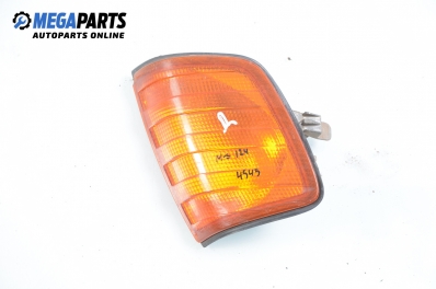 Мигач за Mercedes-Benz 124 Sedan (12.1984 - 06.1993), седан, позиция: дясна