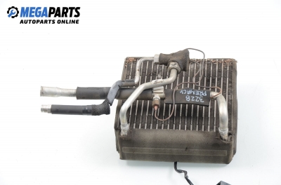 Вътрешен радиатор климатик за Mazda Premacy Minivan (07.1999 - 03.2005) 2.0 TD, 90 к.с.