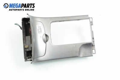 Пепелник за Mazda 6 Hatchback I (08.2002 - 12.2008)