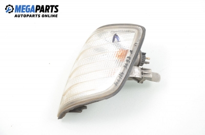 Мигач за Mercedes-Benz 124 Sedan (12.1984 - 06.1993), седан, позиция: лява