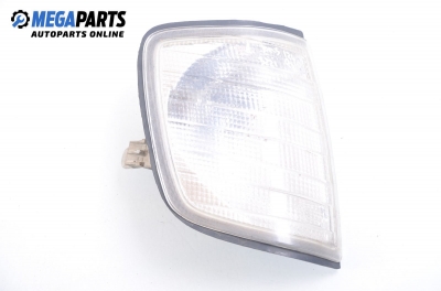 Мигач за Mercedes-Benz 124 Sedan (12.1984 - 06.1993), седан, позиция: дясна