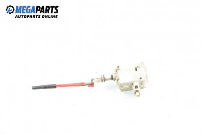 Ключалка за капачката на резервоара за Volkswagen Passat Sedan B5 (08.1996 - 12.2001), седан