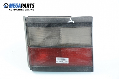 Вътрешен стоп за Volkswagen Passat Variant B3, B4 (02.1988 - 06.1997), комби, позиция: дясна