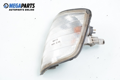 Мигач за Mercedes-Benz 124 Sedan (12.1984 - 06.1993), седан, позиция: лява