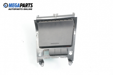 Пепелник за Volkswagen Golf V Hatchback (10.2003 - 02.2009)