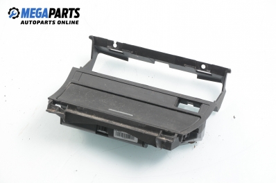 Пепелник за BMW 3 Series E46 Coupe (04.1999 - 06.2006)