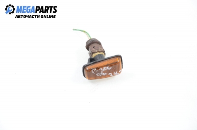 Мигач за Peugeot 306 Hatchback (01.1993 - 10.2003), хечбек