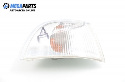 Мигач за Volvo V40 Estate (07.1995 - 06.2004), комби, позиция: дясна