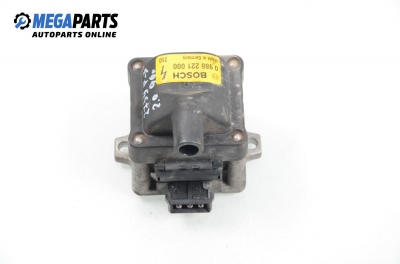 Запалителна бобина за Volkswagen Passat Variant B3, B4 (02.1988 - 06.1997) 2.0 16V, 150 к.с., № Bosch 0 986 221 000