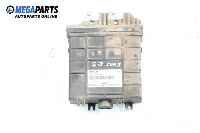 Компютър двигател за Volkswagen Golf III Hatchback (08.1991 - 07.1998) 2.0, 115 к.с., Bosch 0 261 200 596