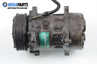 Компресор климатик за Peugeot 406 Break (10.1996 - 10.2004) 1.8, 90 к.с., № 1106F