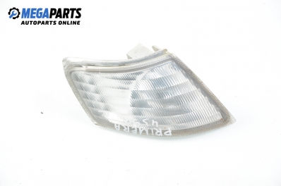 Мигач за Nissan Primera Sedan II (06.1996 - 12.2001), хечбек, позиция: дясна