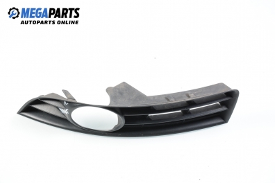 Решетка в броня за Volkswagen Passat Variant B6 (08.2005 - 11.2011), комби, позиция: лява