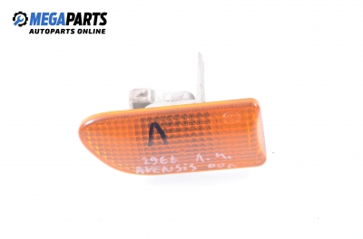 Мигач за Toyota Avensis Sedan I (09.1997 - 02.2003), седан, позиция: лява