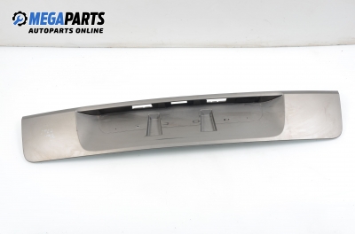 Стойка заден номер за Renault Scenic II Minivan (06.2003 - 07.2010)