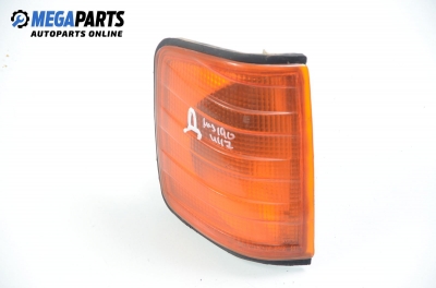 Мигач за Mercedes-Benz 190 Sedan (W201) (10.1982 - 08.1993), седан, позиция: дясна