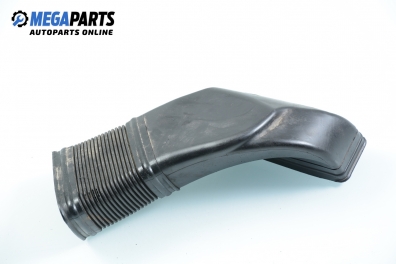 Въздуховод за Volkswagen Passat Sedan B5.5 (10.2000 - 12.2005) 2.0, 115 к.с.