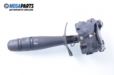 Лостче за светлини за Renault Symbol Sedan (02.1998 - 04.2008)