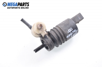 Помпичка за чистачки за Volkswagen Touareg SUV (10.2002 - 01.2013)