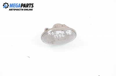 Мигач за Mercedes-Benz A-Class Hatchback  (W168) (07.1997 - 08.2004), хечбек