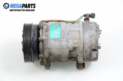 Компресор климатик за Volkswagen Golf IV Hatchback (08.1997 - 06.2005) 1.8 T, 150 к.с., № 1J0 820 803 A