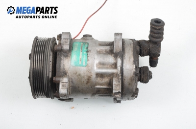 Компресор климатик за Volkswagen Golf III Hatchback (08.1991 - 07.1998) 1.6, 75 к.с., № Sanden SD7H15