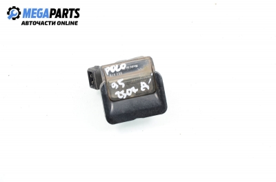 Плафон заден номер за Volkswagen Polo Hatchback II (10.1994 - 10.1999)