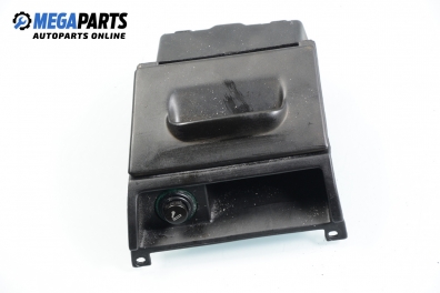 Пепелник за Volkswagen Polo Box I (08.1992 - 07.1994)