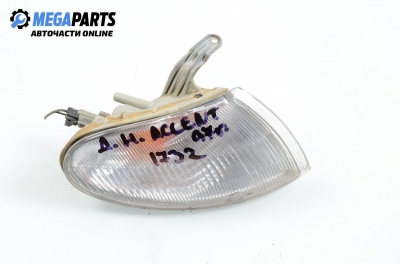 Мигач за Hyundai Accent I Sedan (10.1994 - 01.2000), седан, позиция: дясна