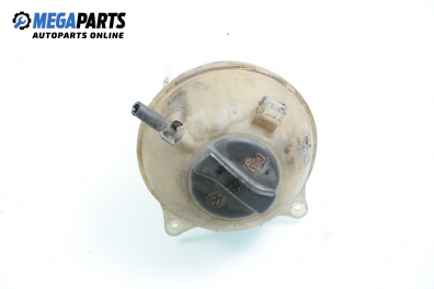 Казанче за антифриз за Volkswagen Passat Sedan B3, B4 (02.1988 - 12.1997) 1.8, 90 к.с.