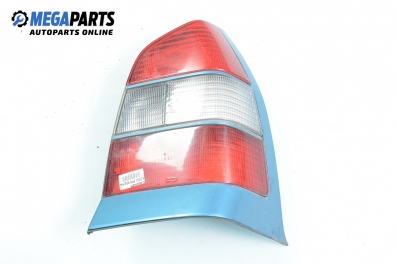 Стоп за Nissan Primera Hatchback I (06.1990 - 06.1996), хечбек, позиция: дясна