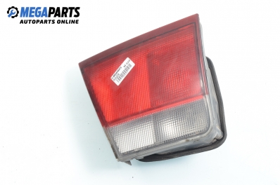 Вътрешен стоп за Mazda 626 IV Sedan (08.1991 - 06.1997), седан, позиция: лява