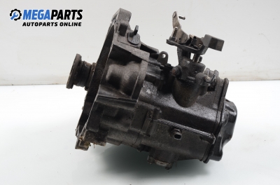 Ръчна скоростна кутия за Volkswagen Polo Hatchback IV (10.2001 - 12.2005) 1.4 TDI, 70 к.с., № 02T 301 103 T