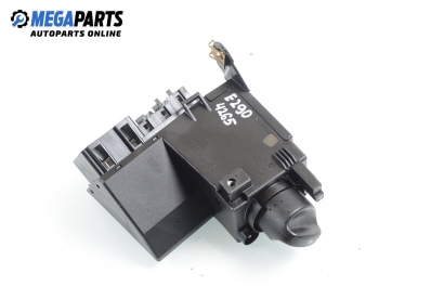 Ключ светлини  за Mercedes-Benz E-Class Sedan (W210) (06.1995 - 08.2003)